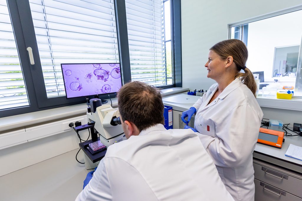 microscope pathology